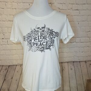 White Graphic Tee - Short Sleeve